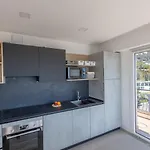Magnifique 3p Climatise En Dernier Etage Avec Terrasse Face Mer, Proche Centre - Fr-1-196-326 شقة *