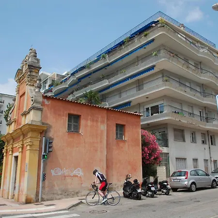 Magnifique 3p Climatise En Dernier Etage Avec Terrasse Face Mer, Proche Centre - Fr-1-196-326 Lägenhet