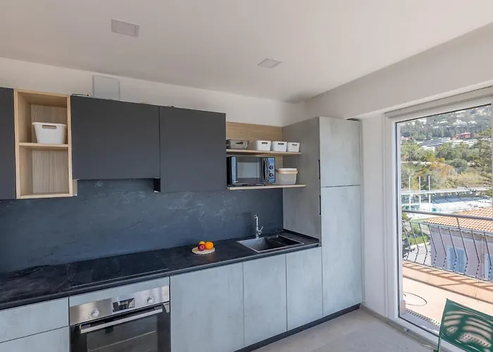 Magnifique 3p Climatise En Dernier Etage Avec Terrasse Face Mer, Proche Centre - Fr-1-196-326 Apartamento *